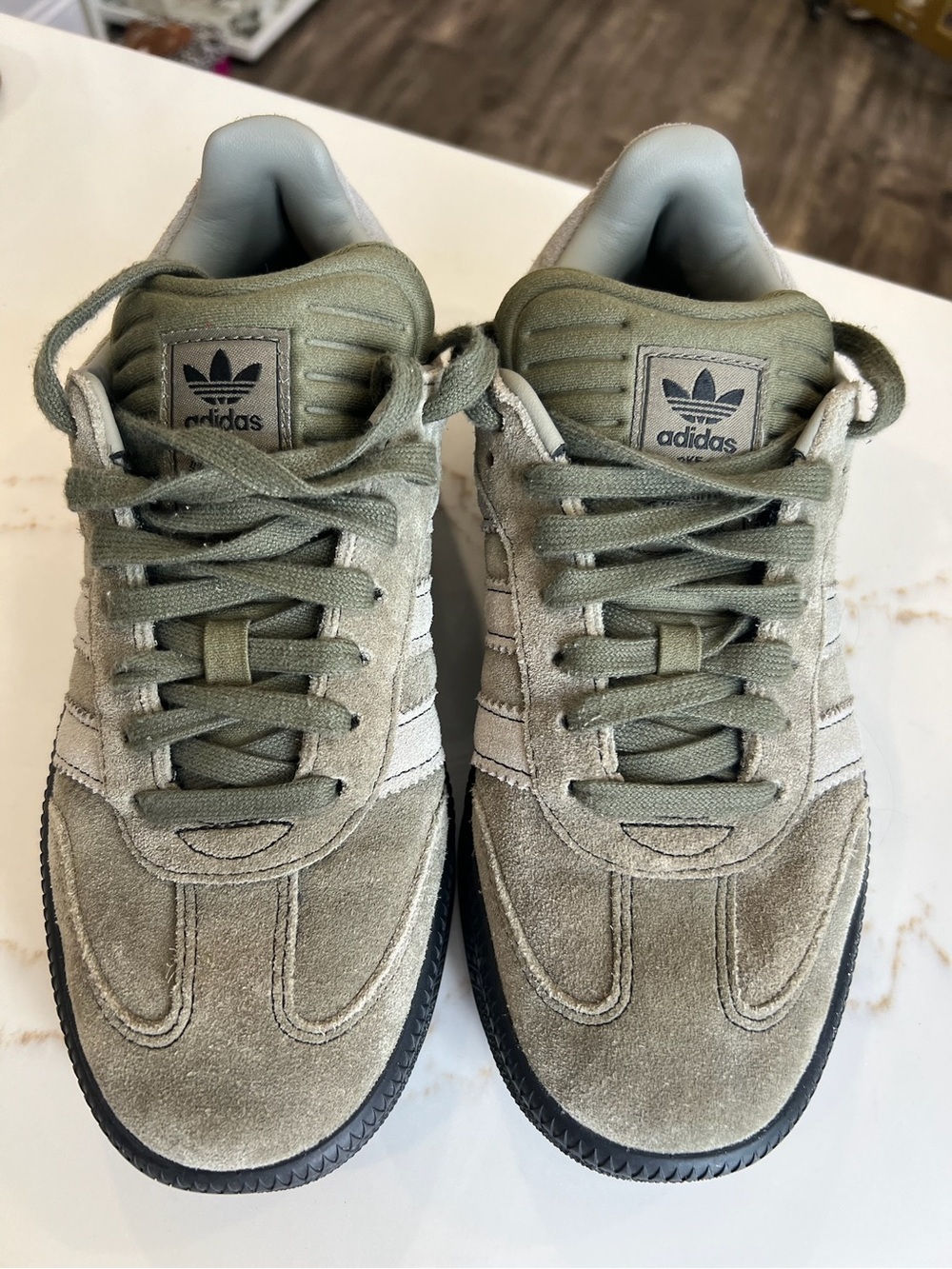 adidas samba XLG Suede Sneakers in Olive Green & Cream size 7 like new